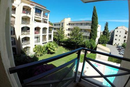 Les Coralines Apartamento Sainte-Maxime Exterior foto